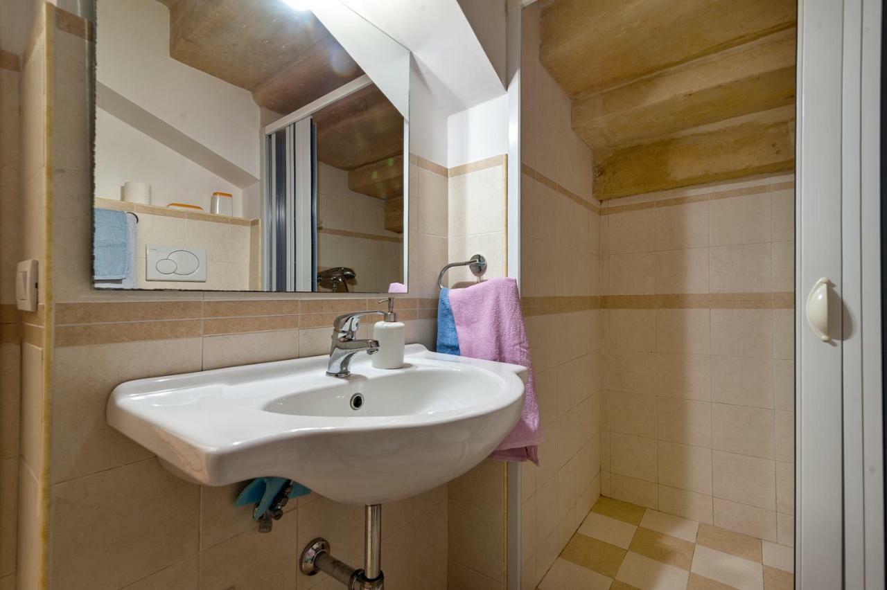 Dimora Dei Baroni Appartement Lecce Buitenkant foto