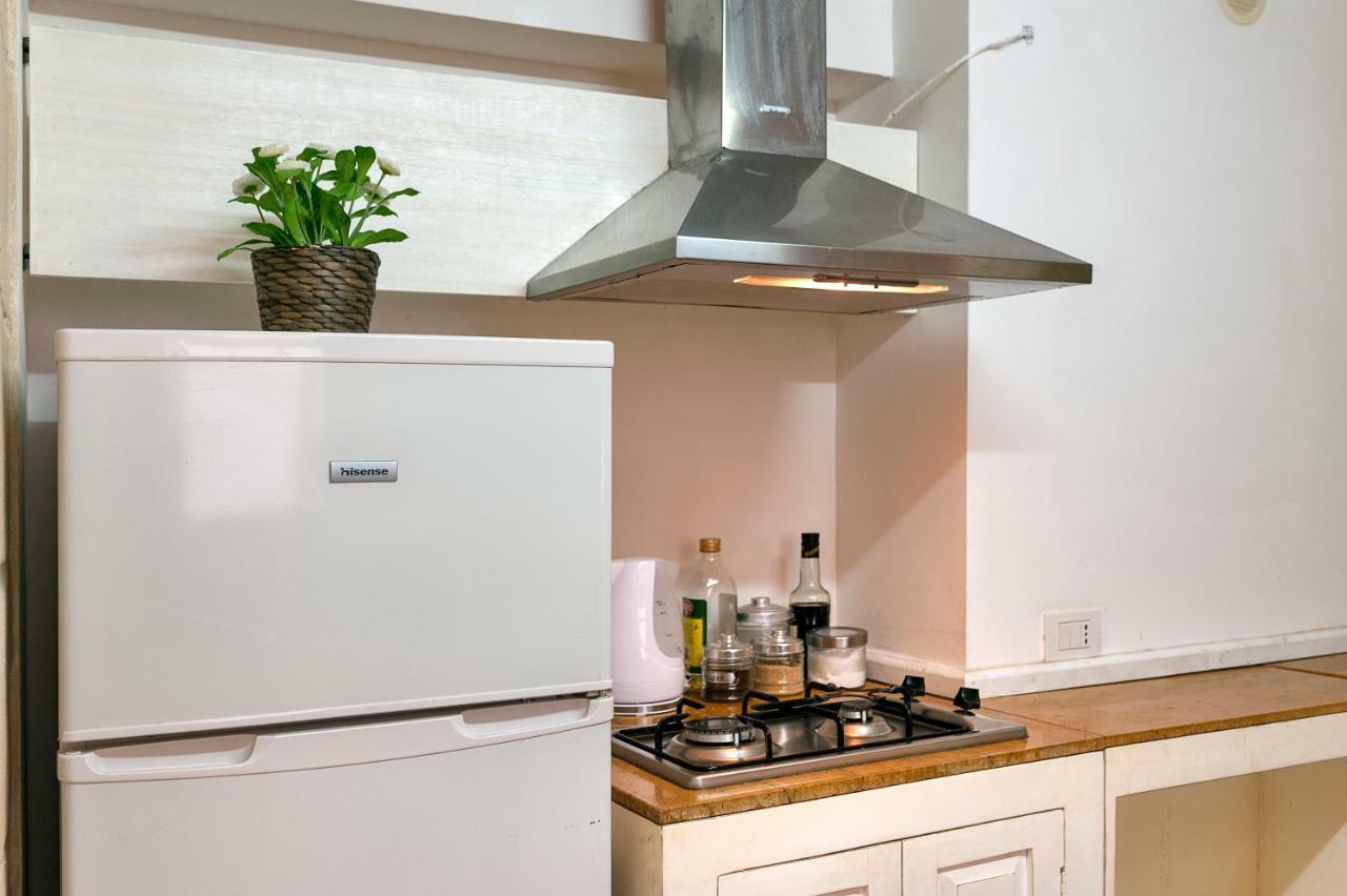 Dimora Dei Baroni Appartement Lecce Buitenkant foto