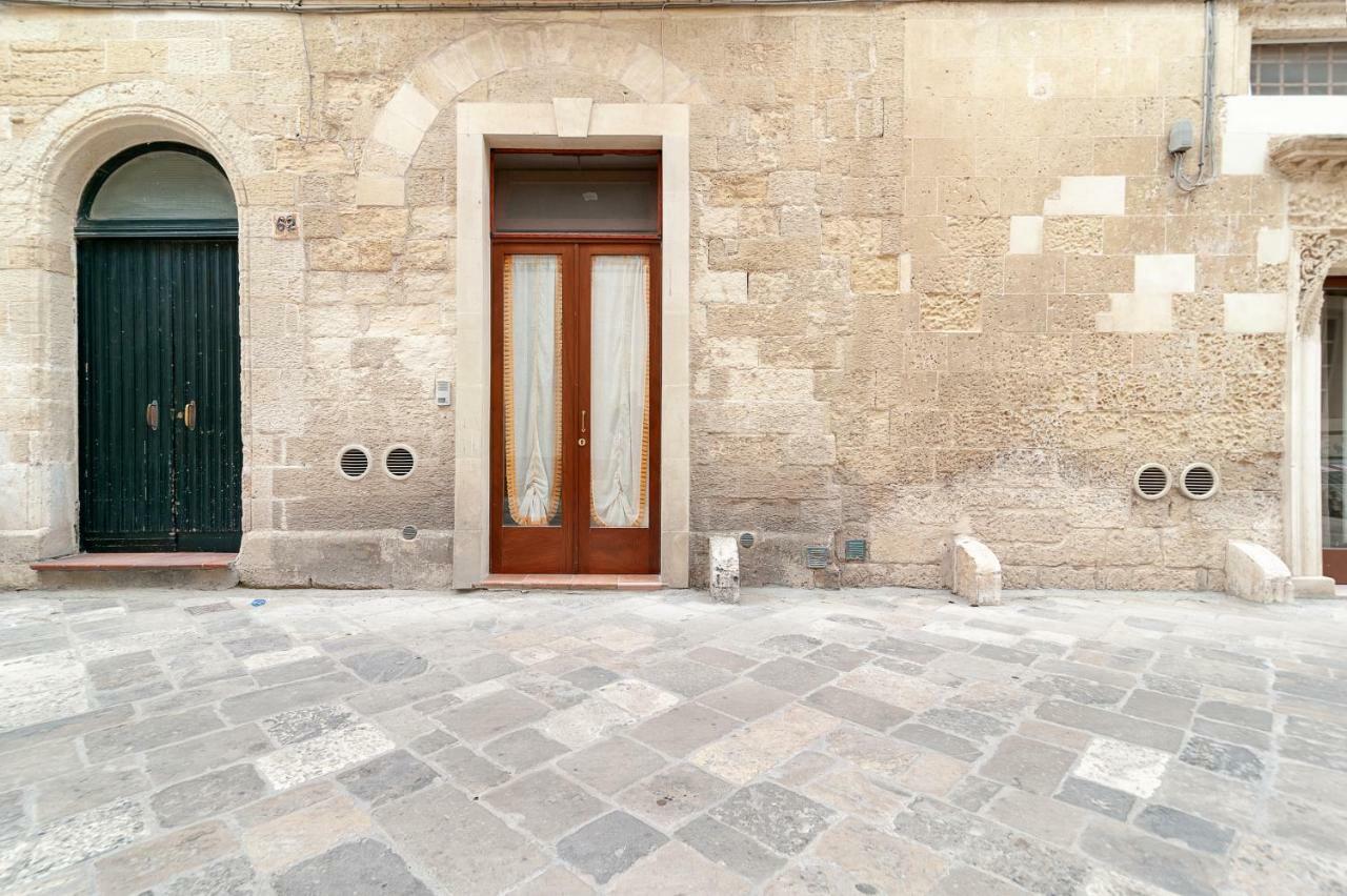 Dimora Dei Baroni Appartement Lecce Buitenkant foto