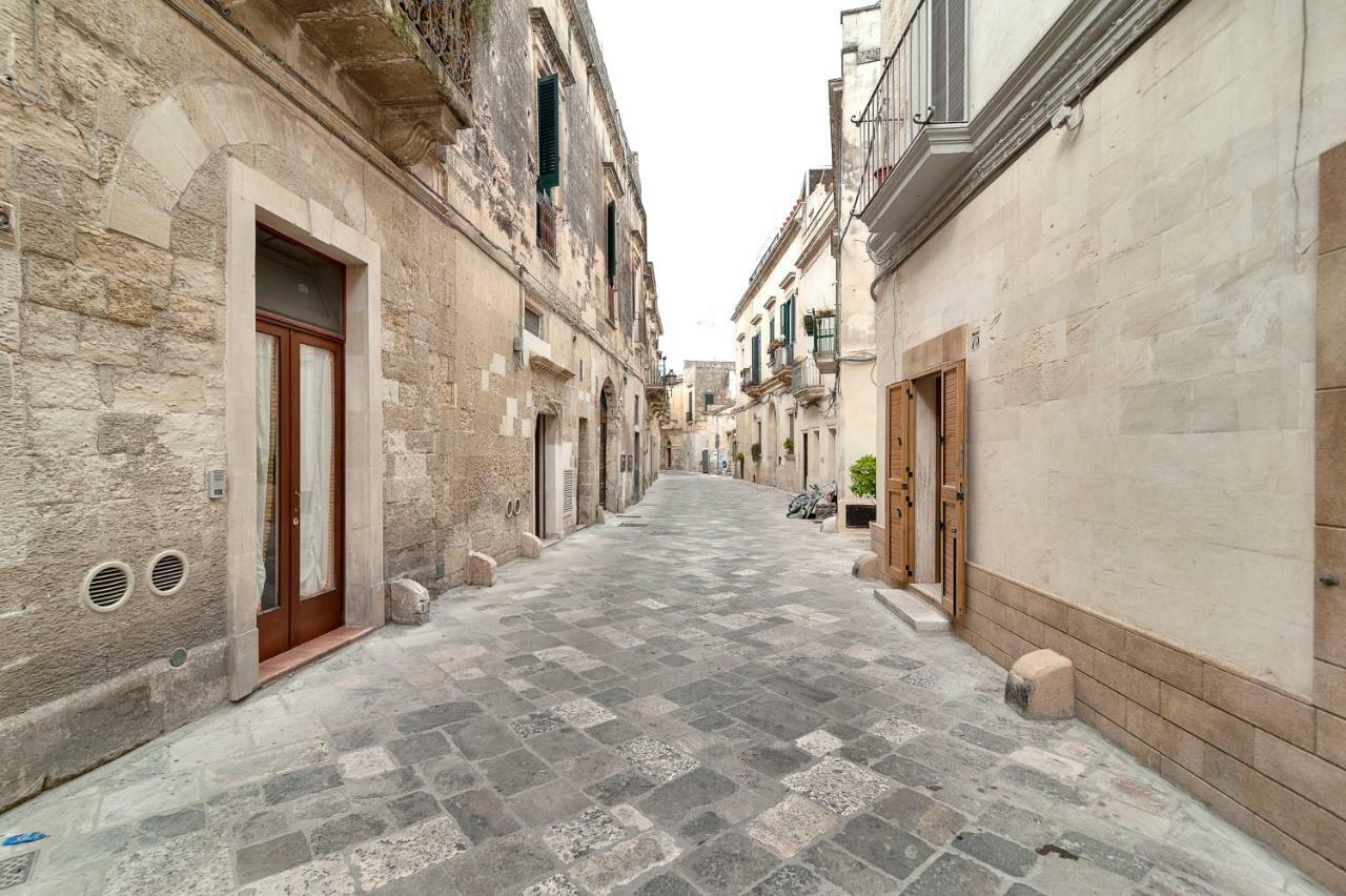 Dimora Dei Baroni Appartement Lecce Buitenkant foto